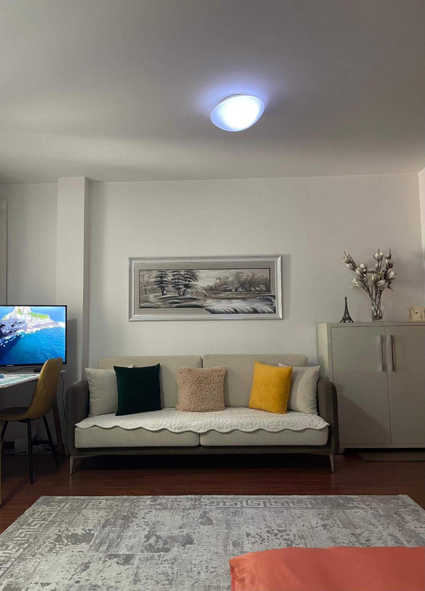 Sky Center Apartment Tirana Zewnętrze zdjęcie